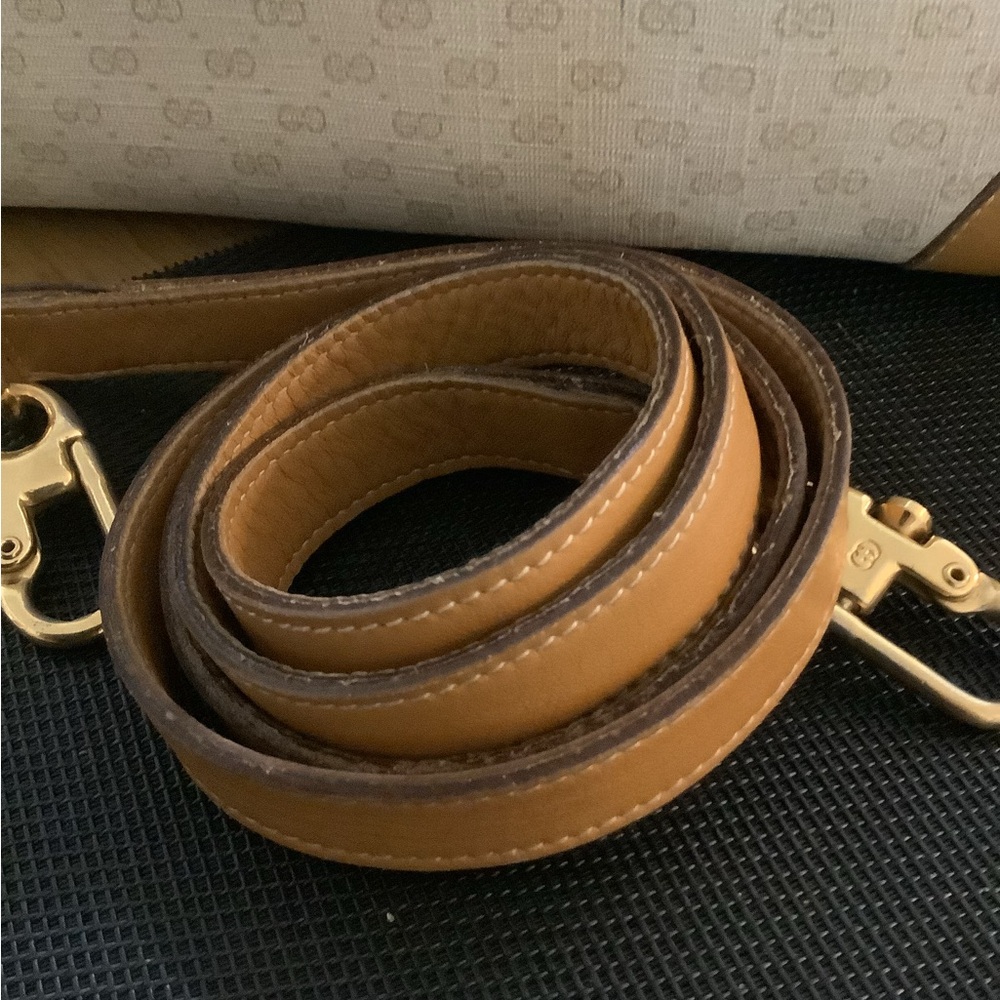 Gucci vintage authentic Cream and Tan Monogram GG Satchel with Leather Trim - Picture 9 of 12